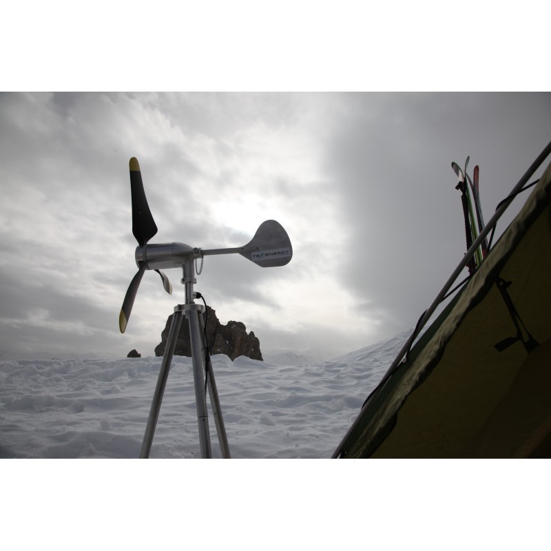 Infinite Air 12V Portable Wind turbine