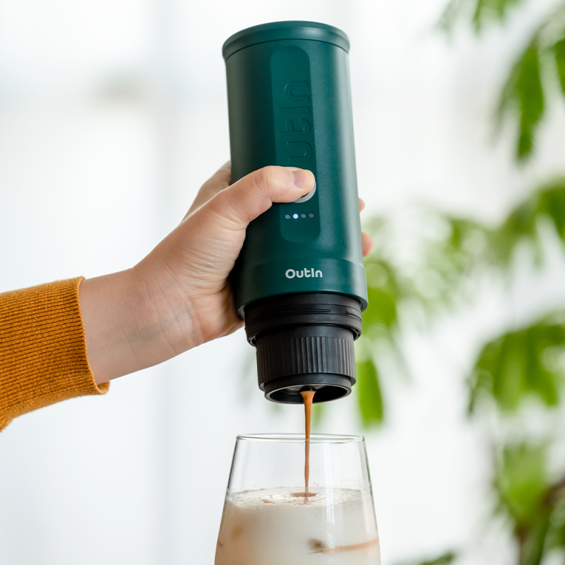 Free-standing portable espresso machine  A gift for coffee lovers