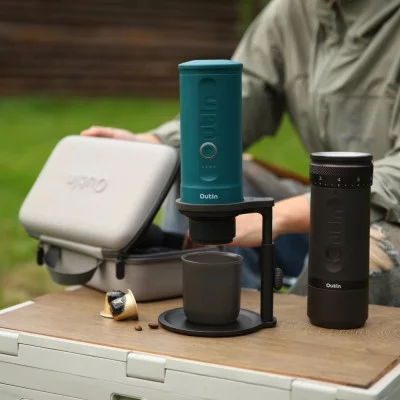 Universal coffee stand by OUTIN