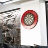 Cible Tor Dartboard Target rouge murale avec plancher de jeu et un plateau de fléchettes électronique.